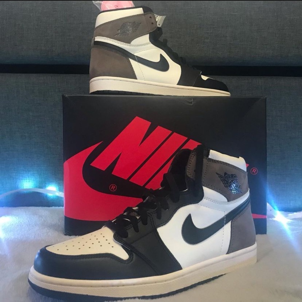 COPY - Jordan 1 Dark Mocha